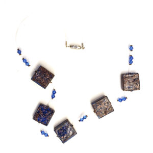 Necklace with 5 avventurine beads